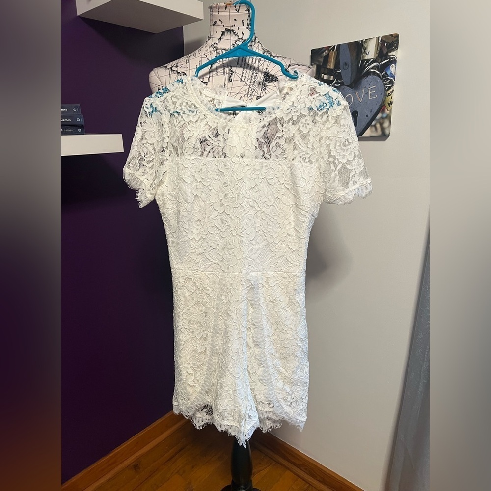 Francescas Short Sleeve Lacelike Romper NWT